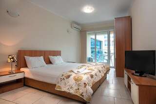Апарт-отели Apart Complex Aquamarine- Full Board Обзор Двухместный номер с 1 кроватью и балконом-1